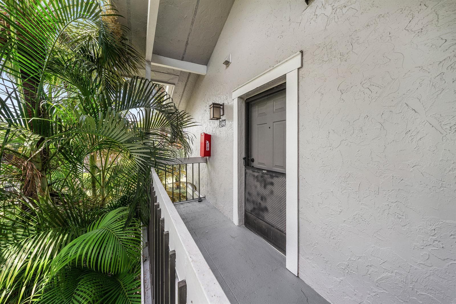 11863 Wimbledon Circle # 504, Wellington, FL 33414 photo 2
