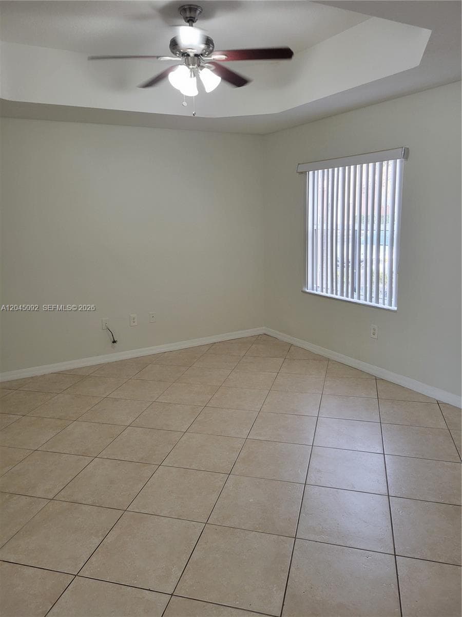 10691 SW 6TH ST # 804, Pembroke Pines, FL 33025 photo 2
