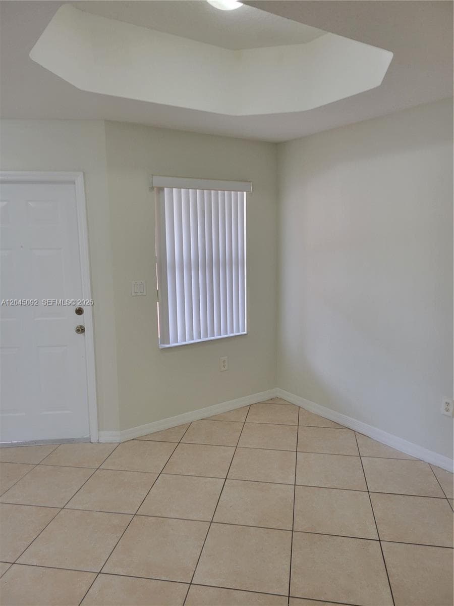 10691 SW 6TH ST # 804, Pembroke Pines, FL 33025 photo 3