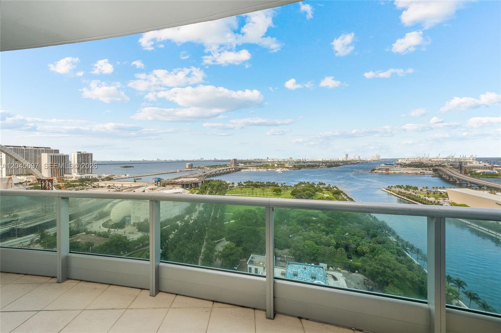 900 Biscayne Blvd # 2506, Miami, FL 33132 photo 5