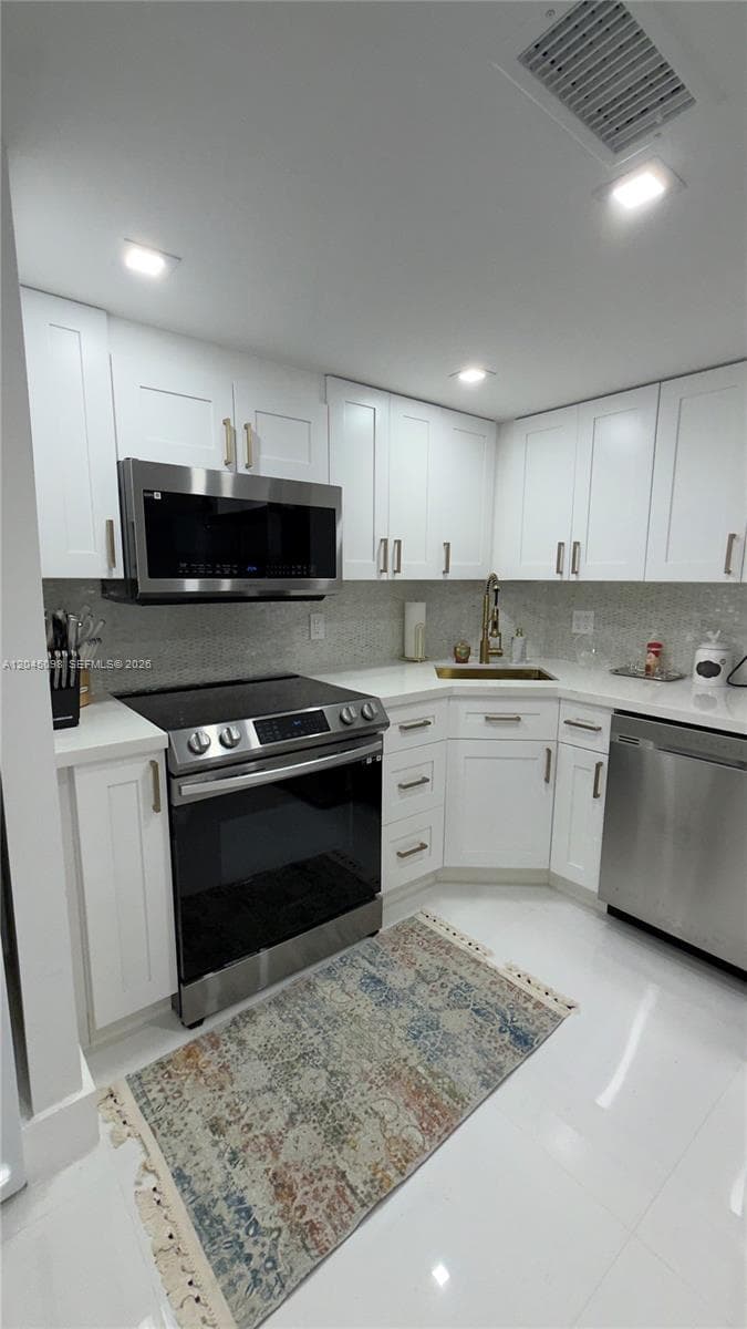 2333 Brickell Ave # 614, Miami, FL 33129 photo 4