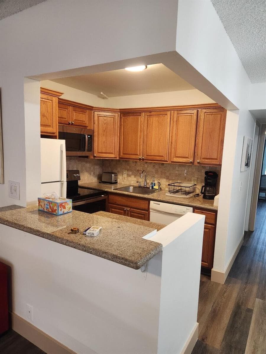 102 Westbury E # 102, Deerfield Beach, FL 33442 photo 4