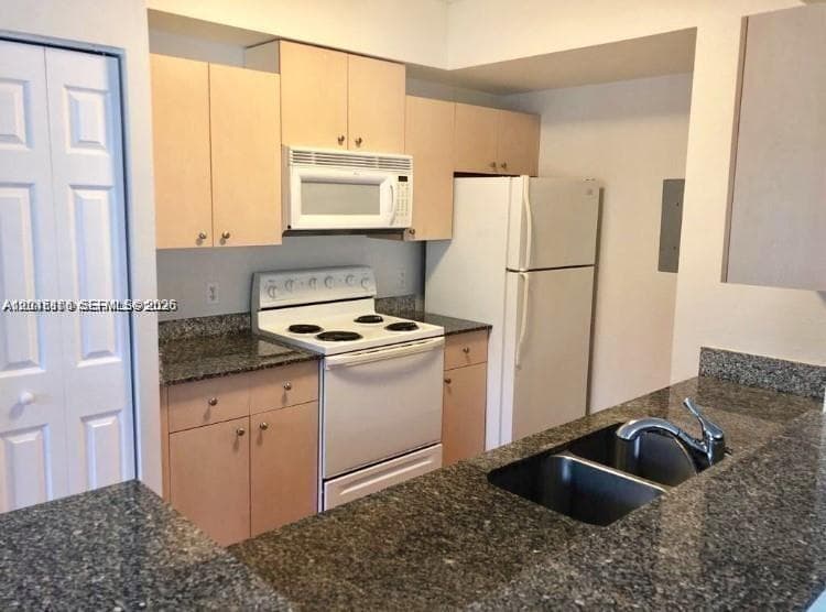 2493 Centergate Dr # 204, Miramar, FL 33025 photo 3