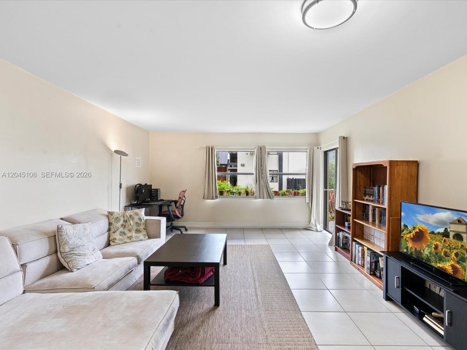 571 NW 107th Ave # 107, Miami, FL 33172 photo 3