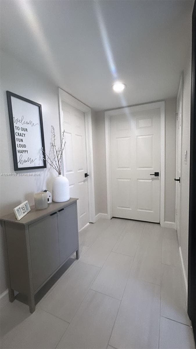 8985 Palm Tree Ln # 8985, Pembroke Pines, FL 33024 photo 2
