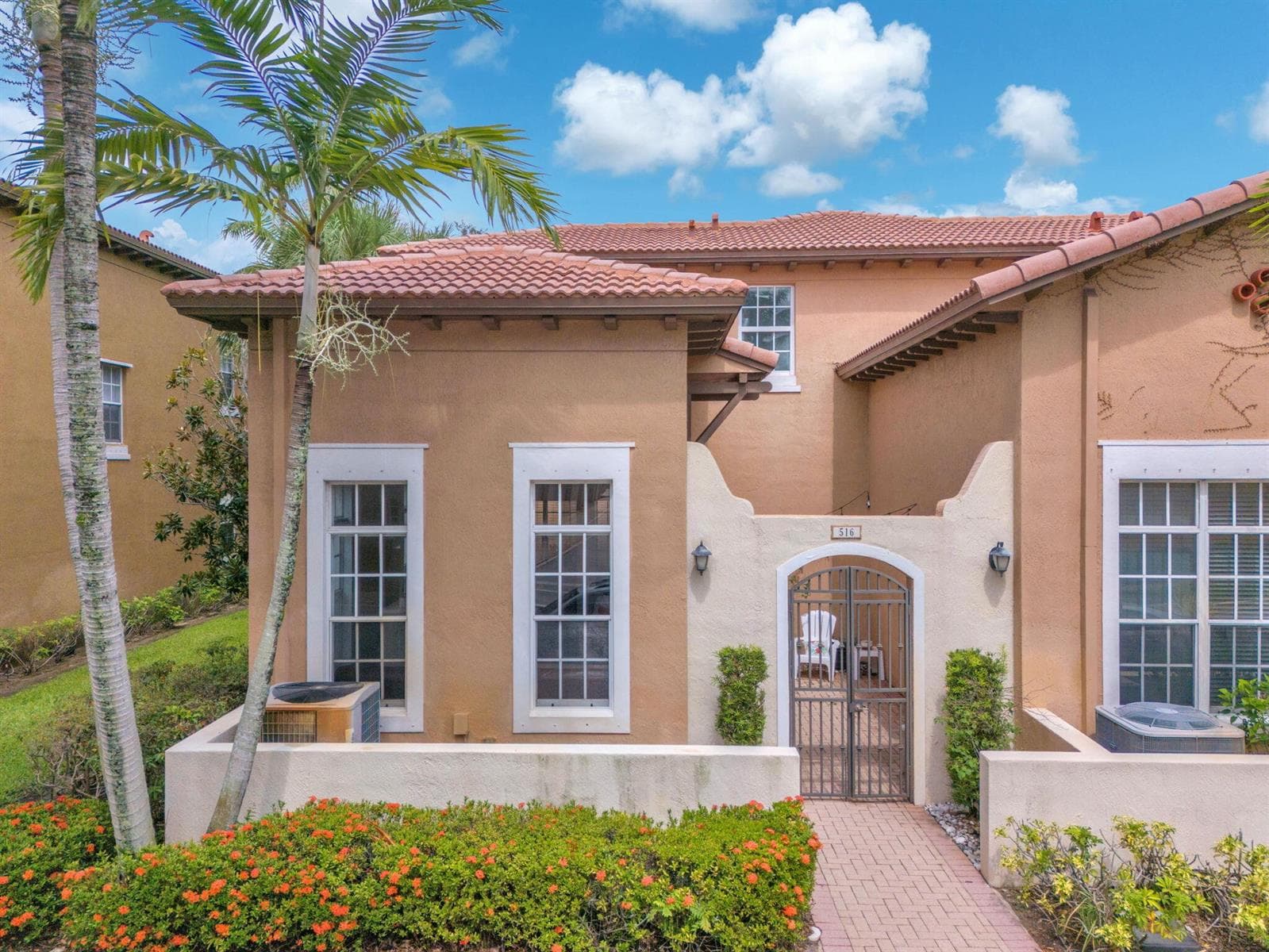 516 SW 147th Terrace # 4-43, Pembroke Pines, FL 33027