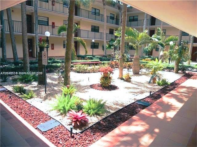 10845 SW 112th Ave # 211, Miami, FL 33176 photo 2