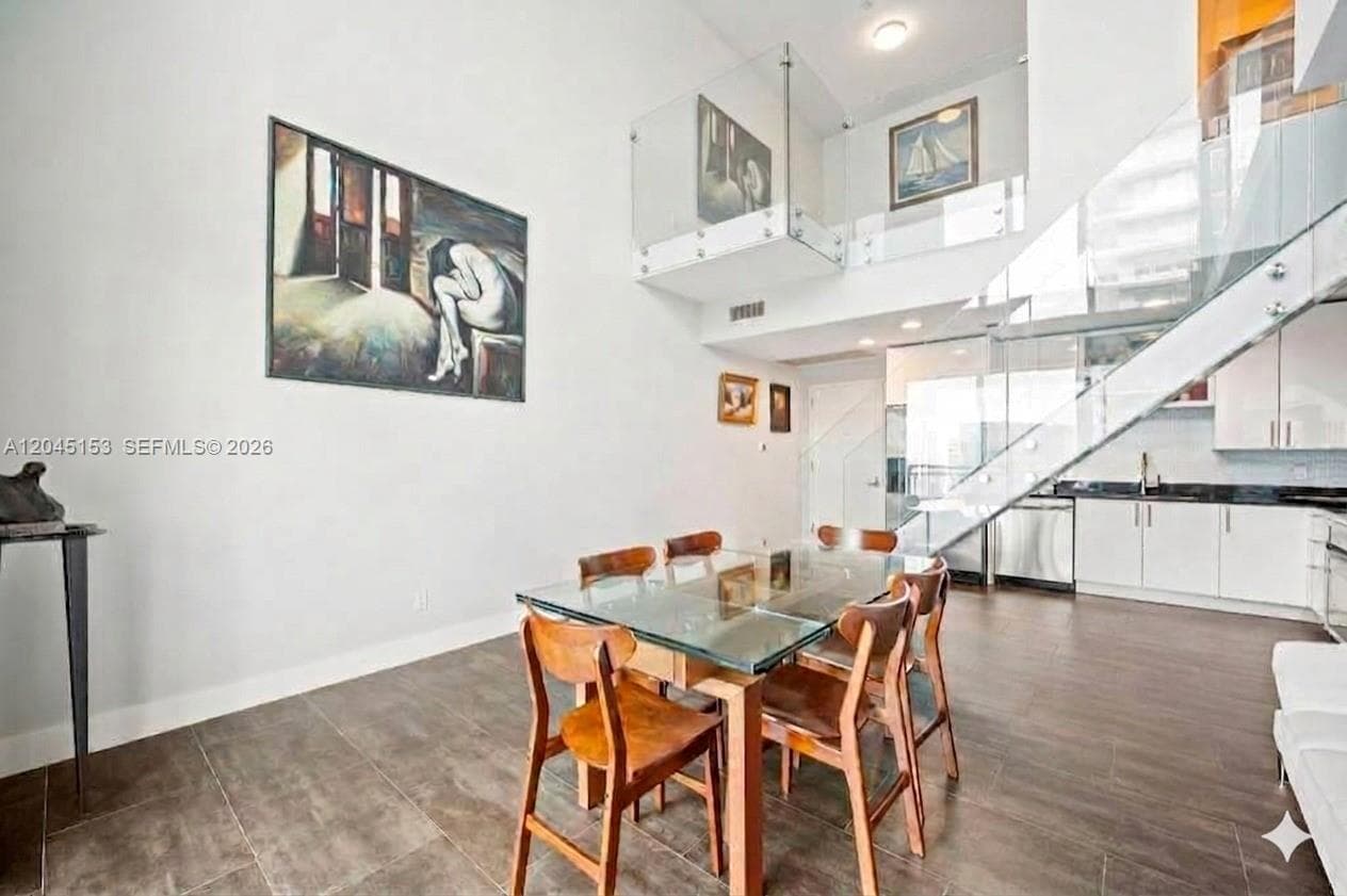 60 SW 13th St # 4002, Miami, FL 33130 photo 5