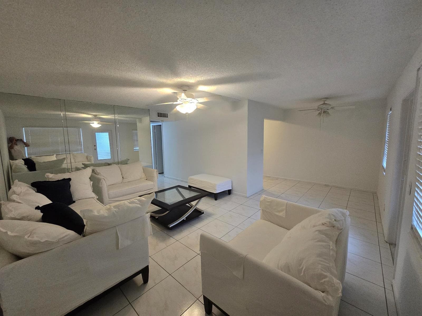 227 Kent N, West Palm Beach, FL 33417 photo 2