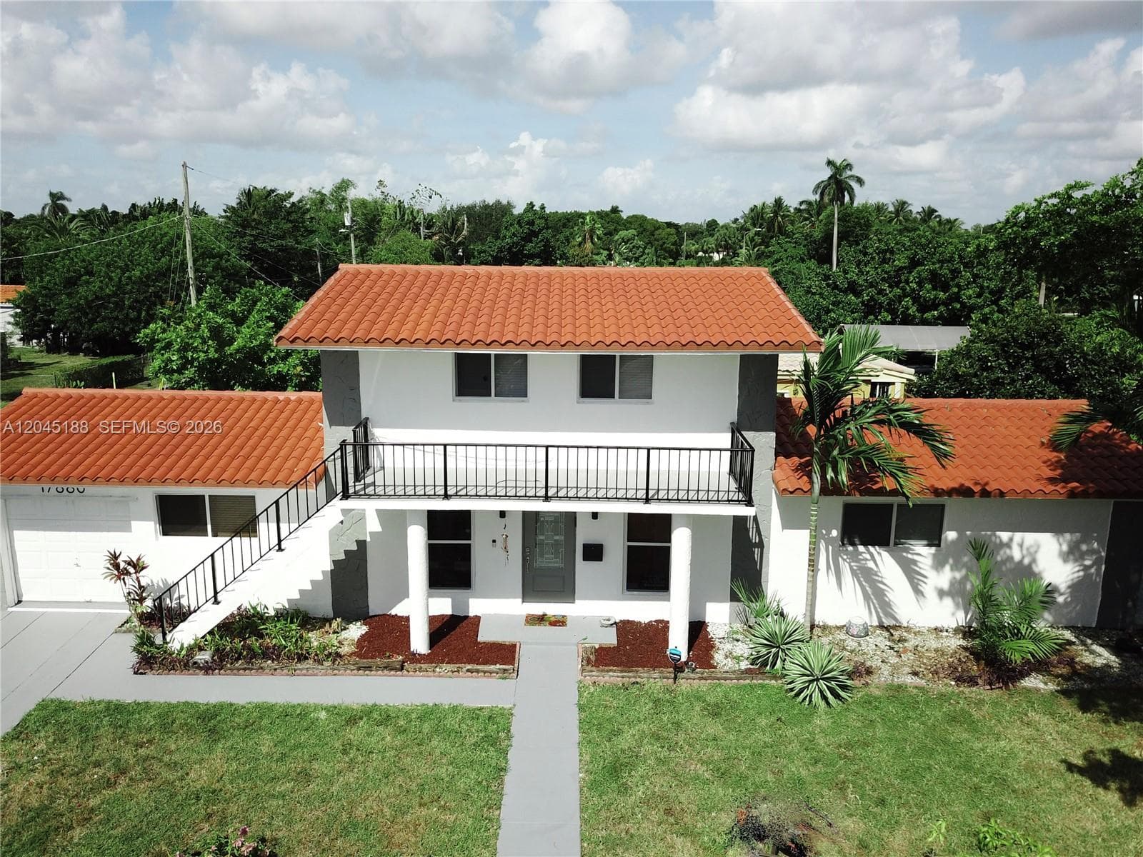 17880 NE 13th Ave, North Miami Beach, FL 33162 photo 2