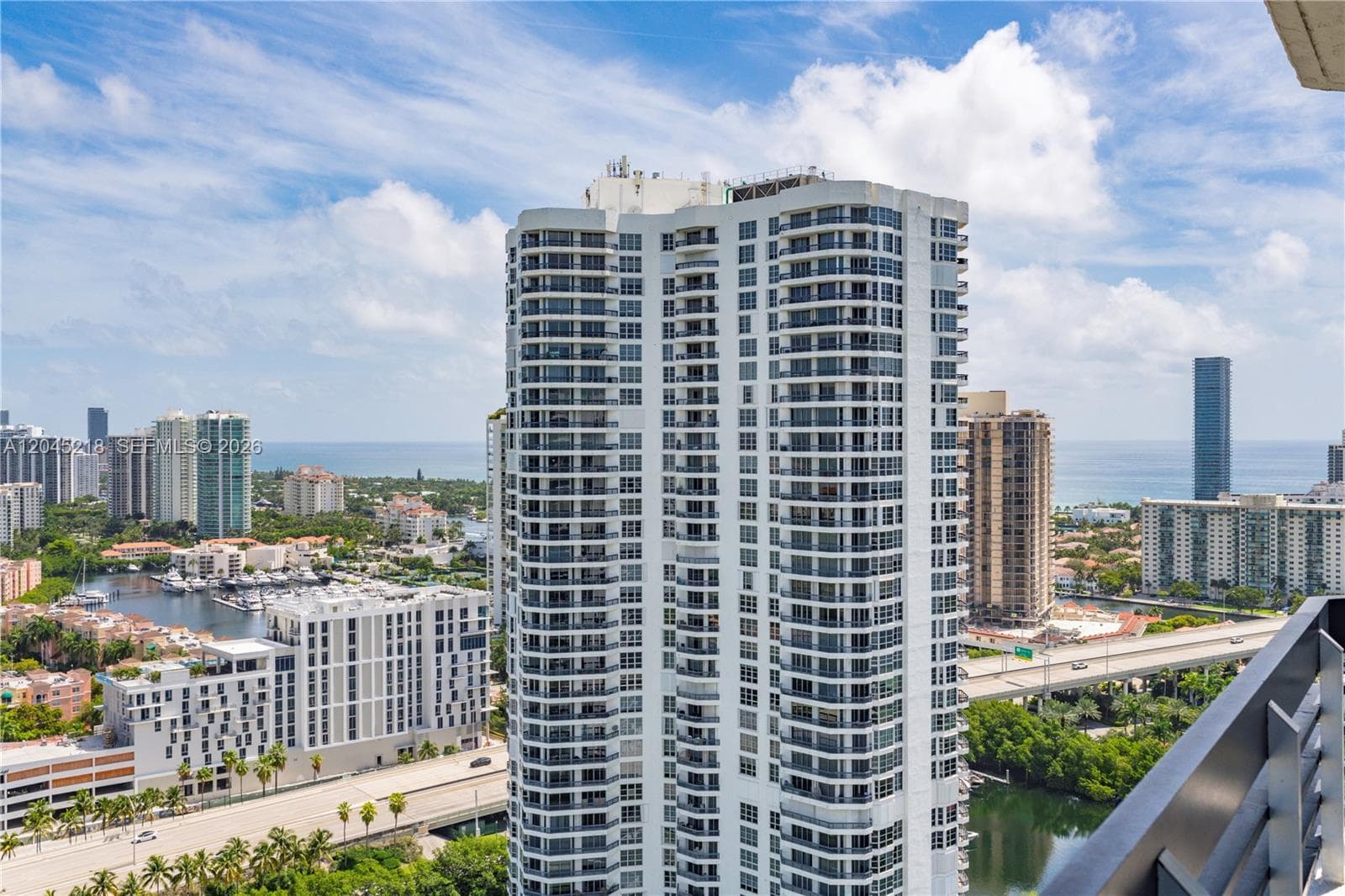 3530 Mystic Pointe Dr # 3206, Aventura, FL 33180