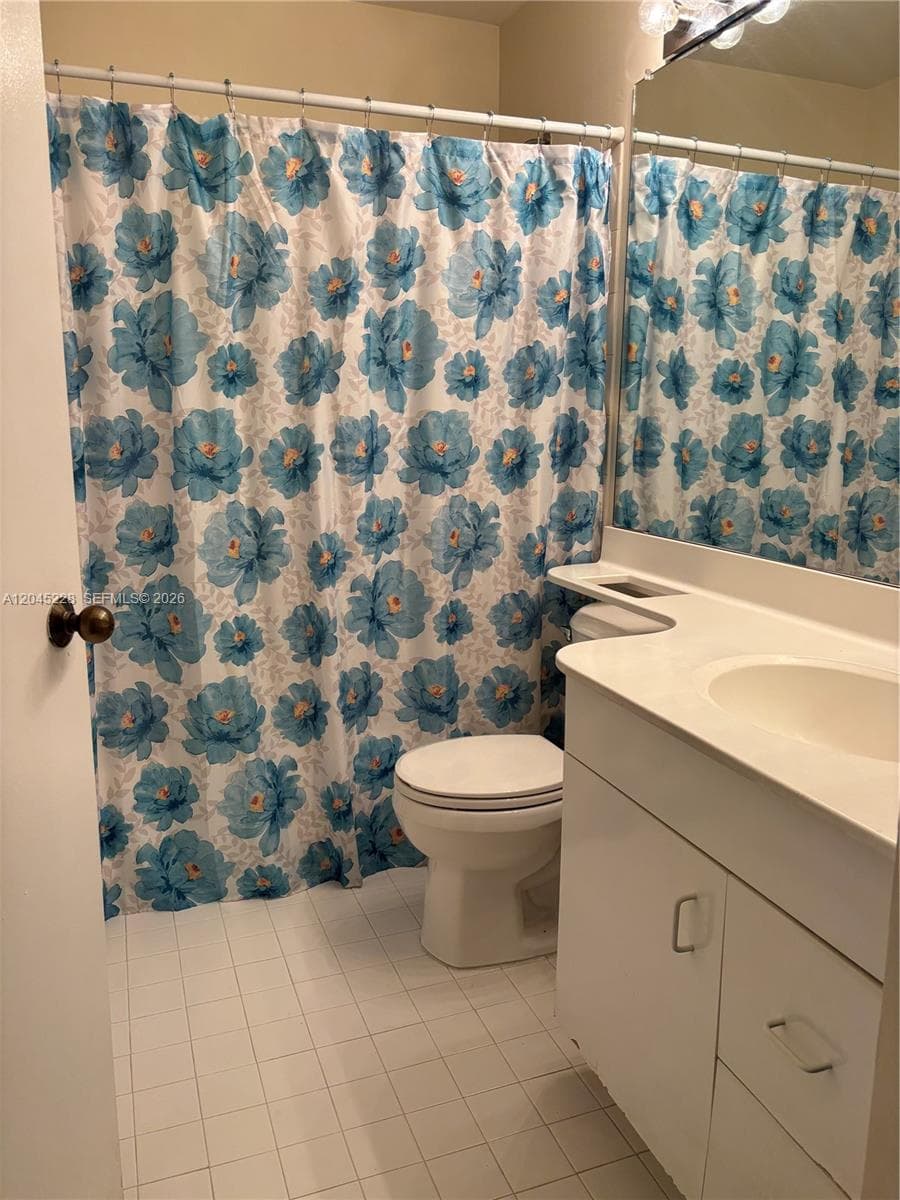 1040 Coral Club Dr # 1040, Coral Springs, FL 33071 photo 2