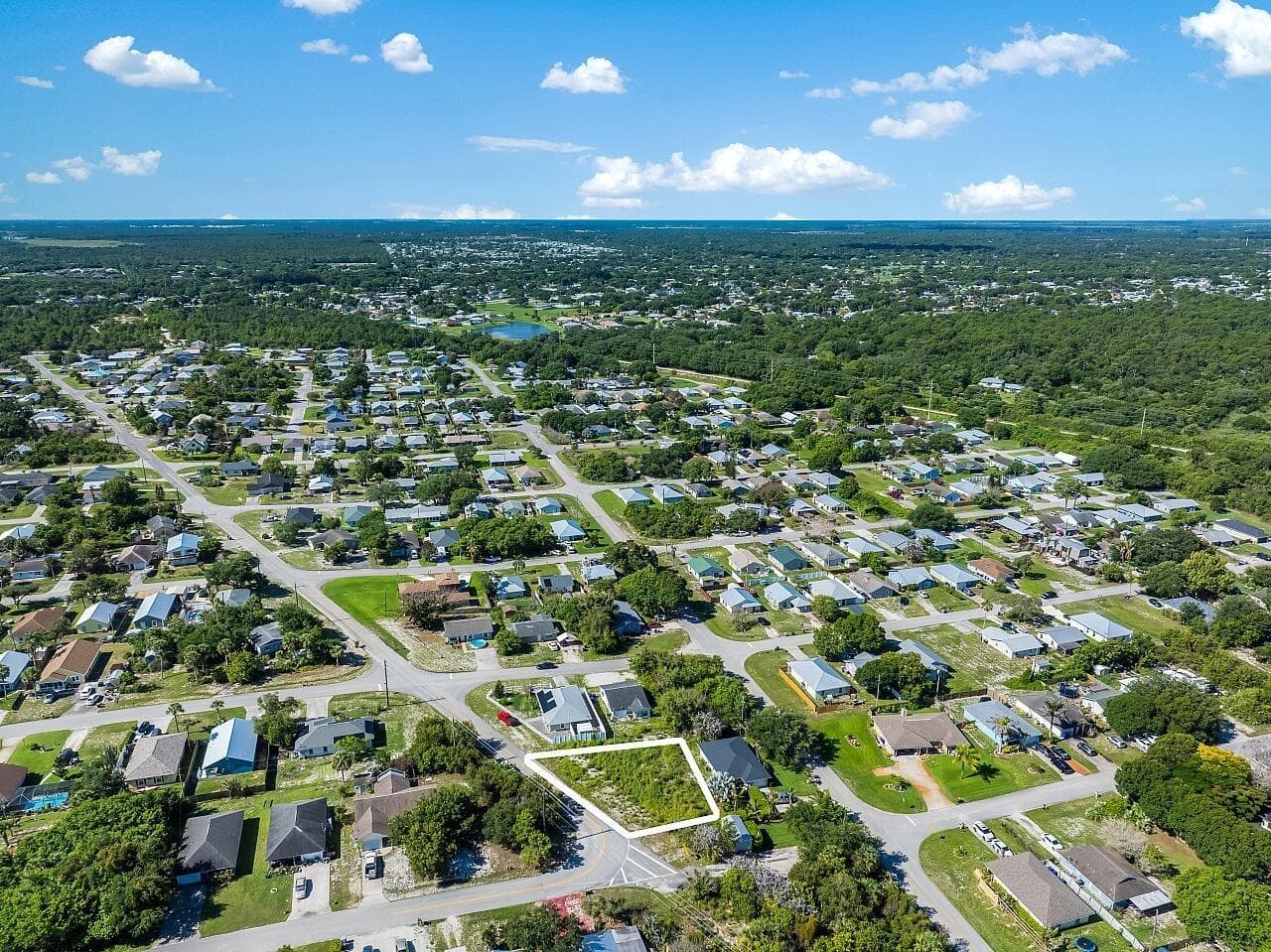 1325 2nd Road SW, Vero Beach, FL 32962 photo 2