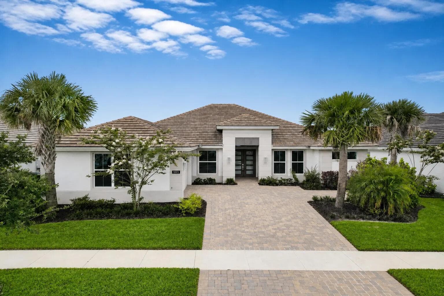 9323 SW Pinnacle Place, Port St. Lucie, FL 34987 photo 2