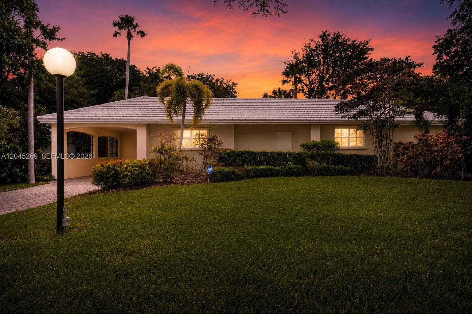 908 Cypress Ter # V57, Pompano Beach, FL 33069 photo 2