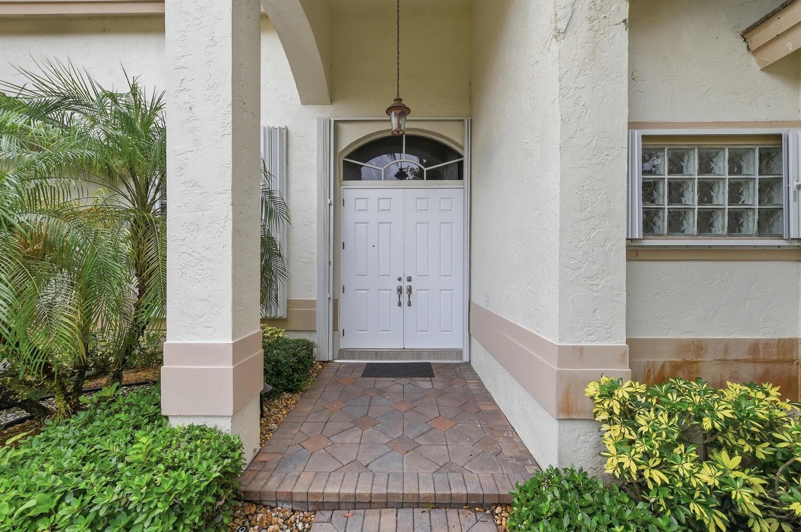 2644 Miller Court, Weston, FL 33332 photo 3