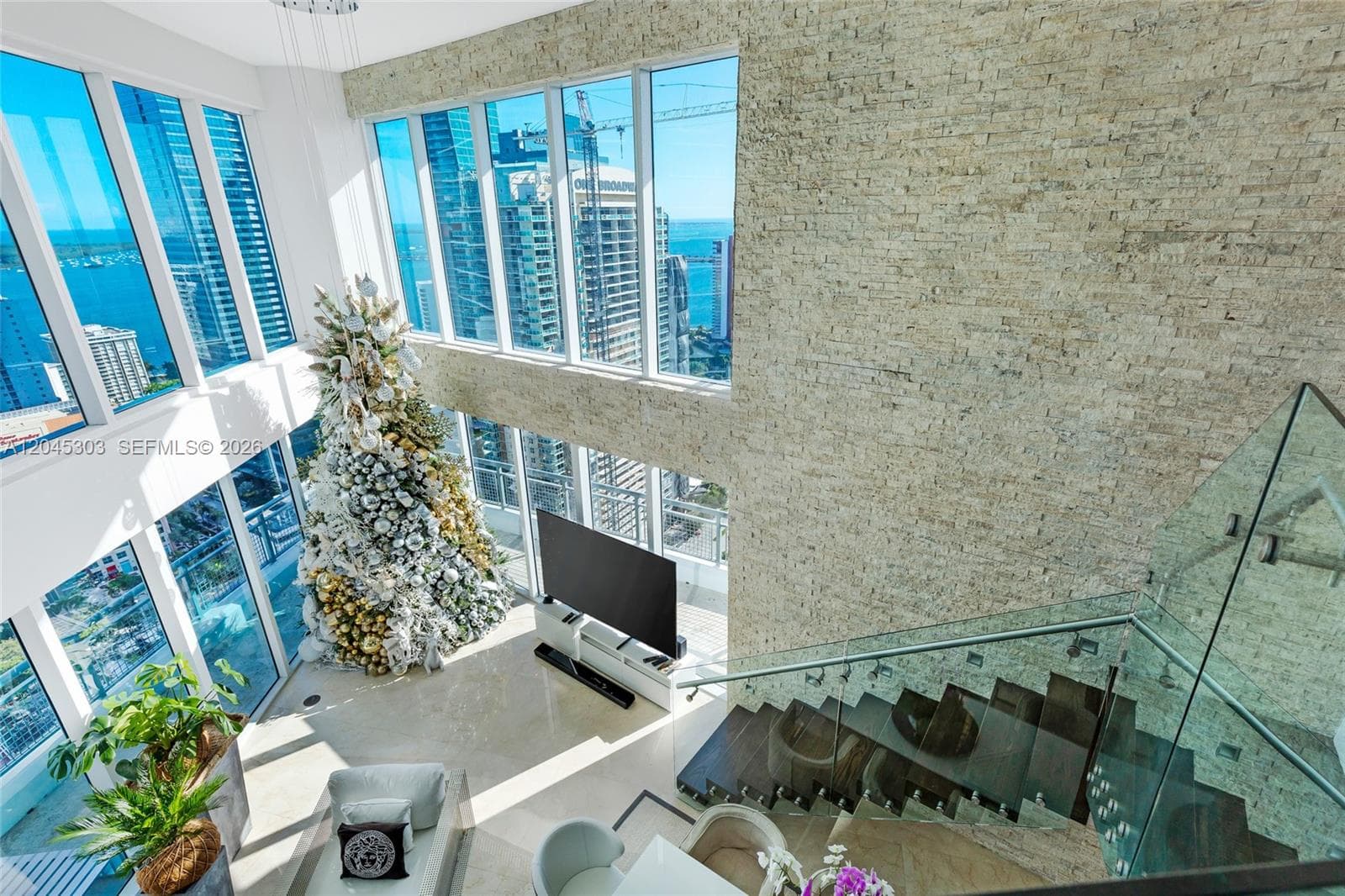 60 SW 13th St # 3200, Miami, FL 33130 photo 3
