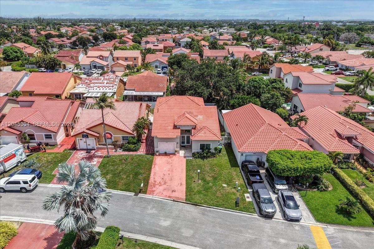 5542 NW 190th Ln, Miami Gardens, FL 33055 photo 3