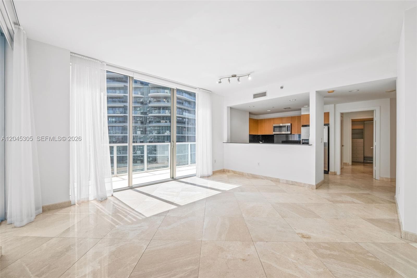 1050 Brickell Ave # 3314, Miami, FL 33131 photo 2