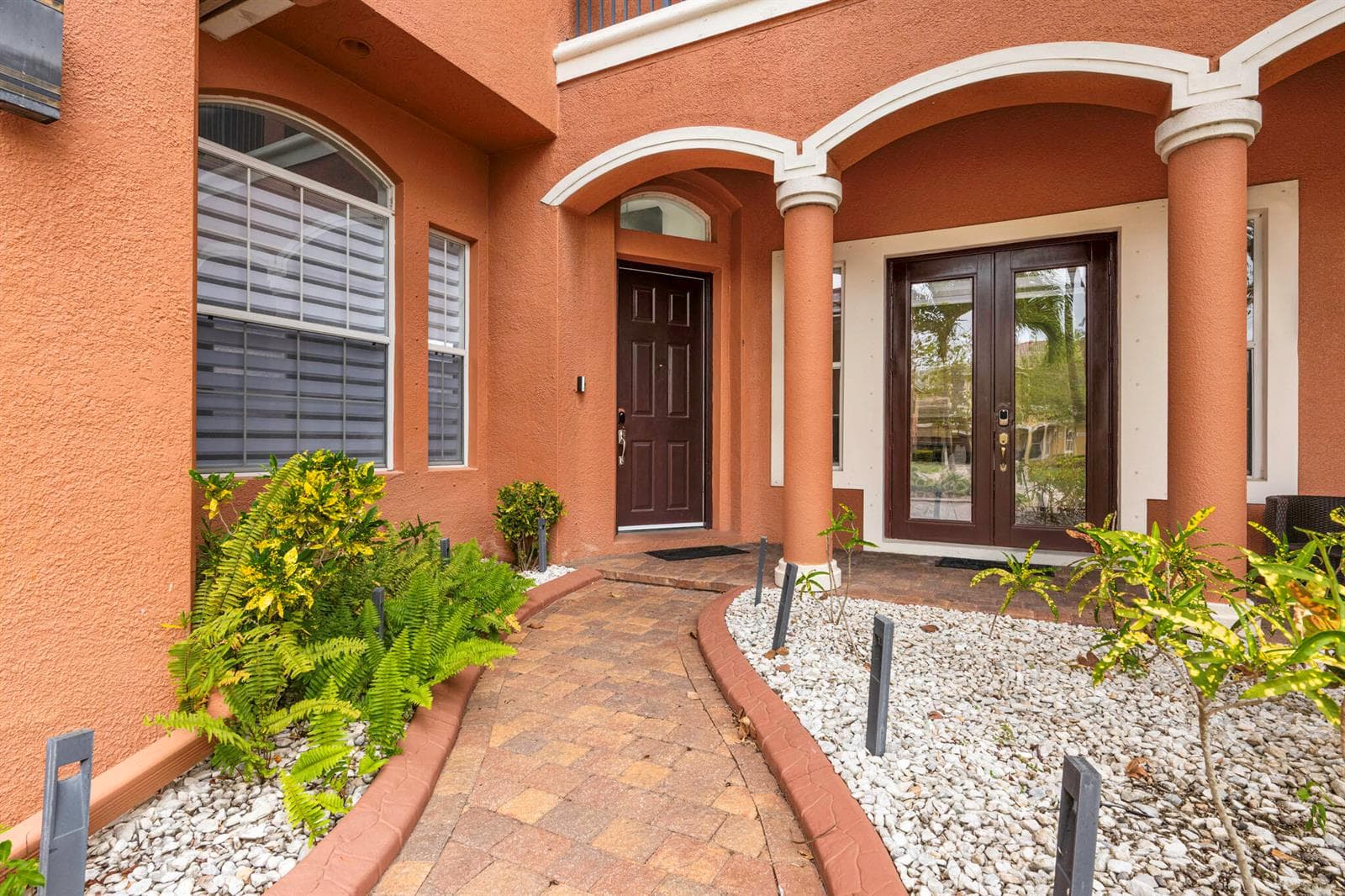 658 Cresta Circle, West Palm Beach, FL 33413 photo 3