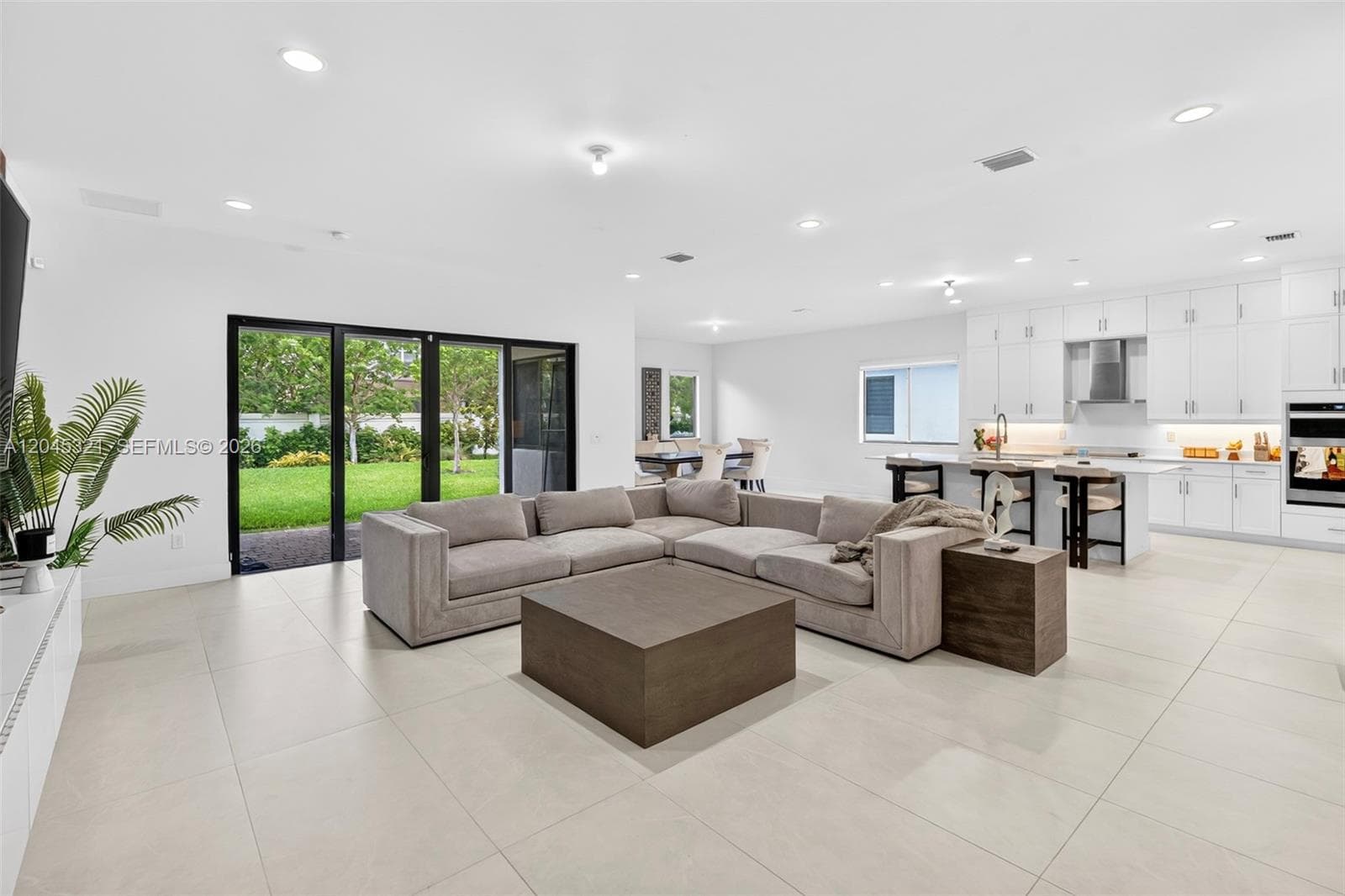 4550 SW 178th Ave, Miramar, FL 33029 photo 4