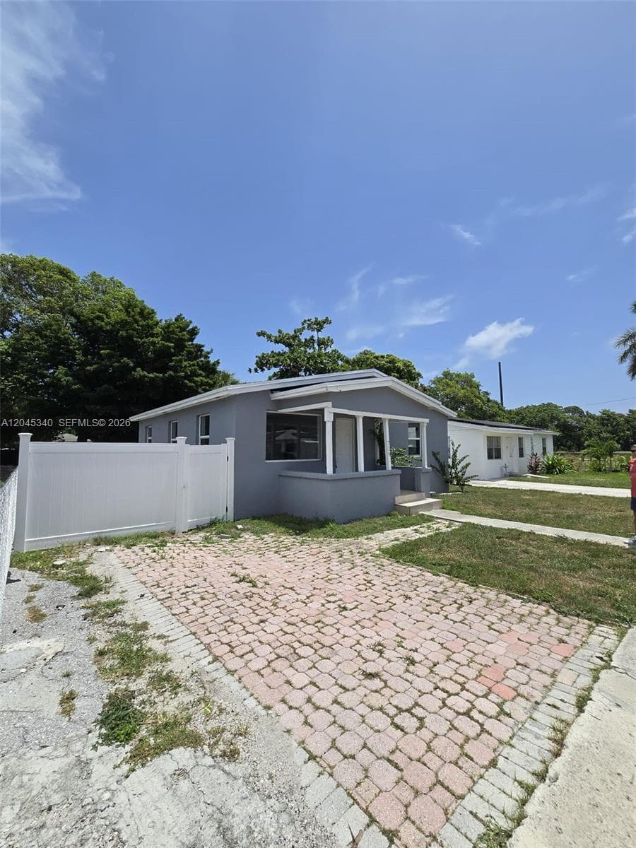 719 21st St, West Palm Beach, FL 33407 photo 5