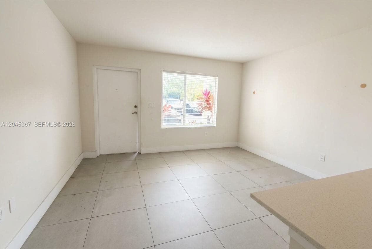 2535 NE 193rd St # 3104, Miami, FL 33180 photo 5