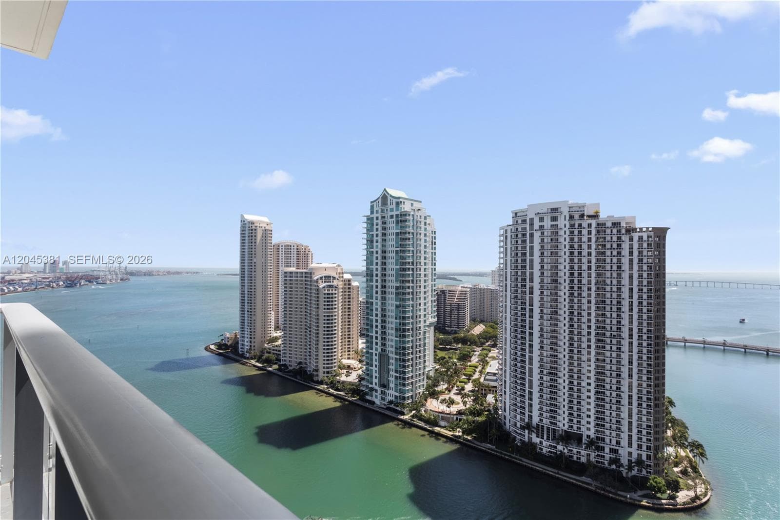 300 S Biscayne Blvd # T-2806, Miami, FL 33131 photo 3