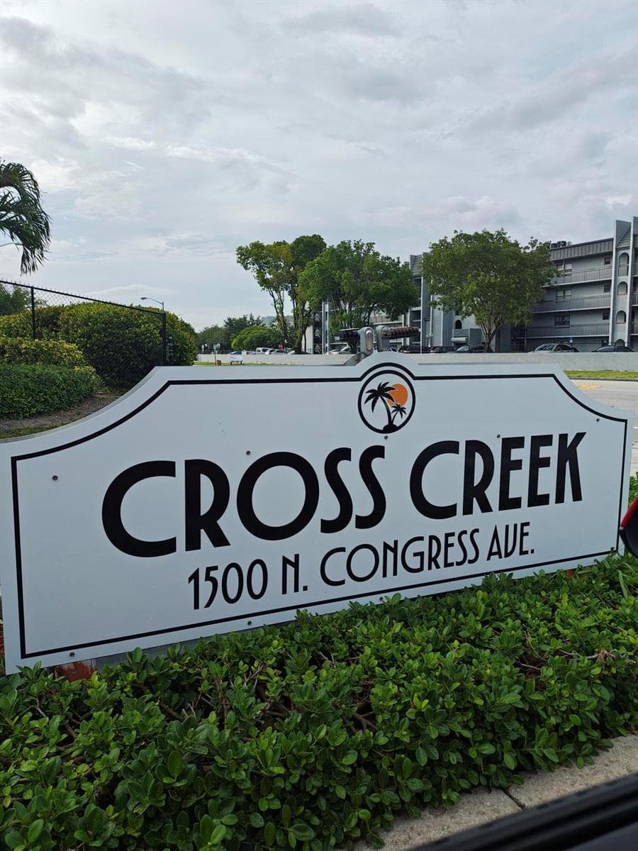 1500 N Congress Avenue # Apt A44, West Palm Beach, FL 33401