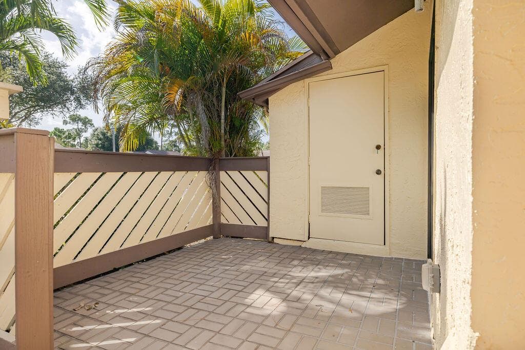 191 Mastic Tree Court, Royal Palm Beach, FL 33411 photo 5