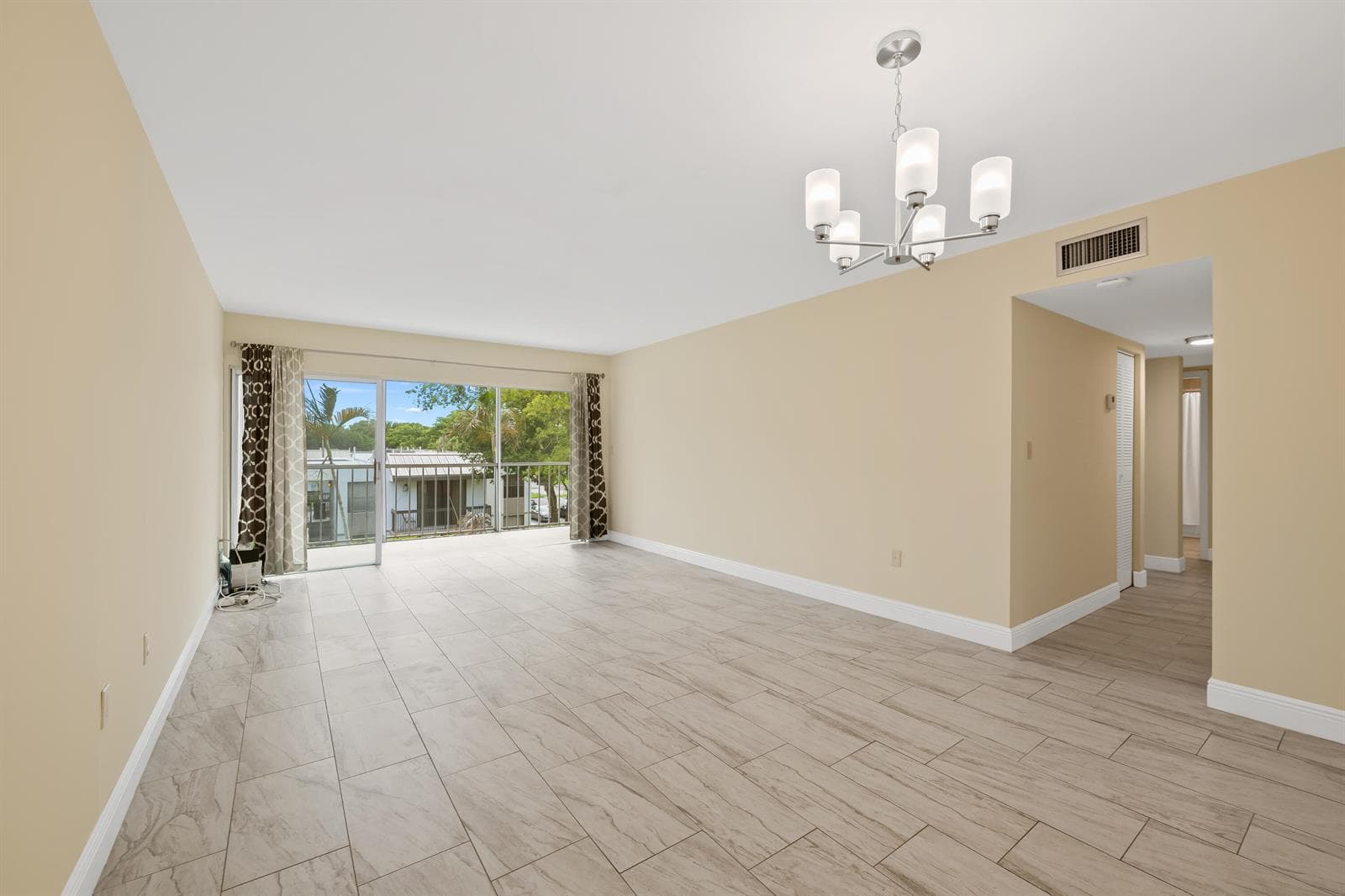 483 N Pine Island Road # C304, Plantation, FL 33324 photo 4
