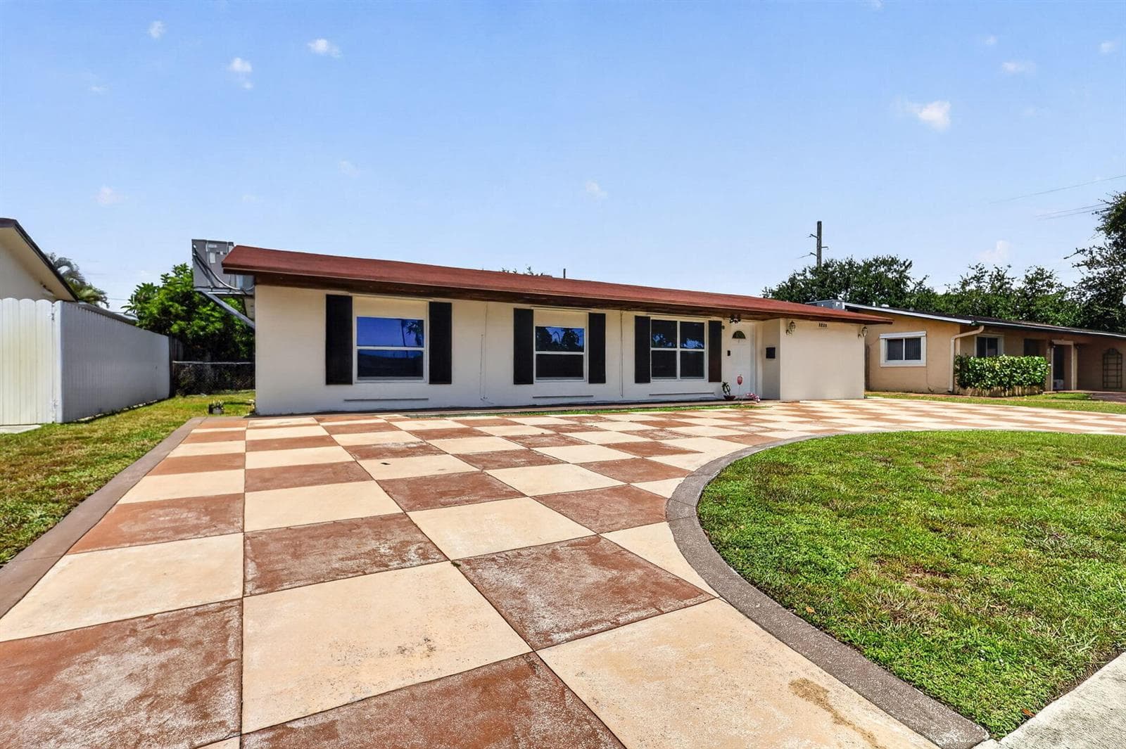 2220 N 47th Avenue, Hollywood, FL 33021 photo 2