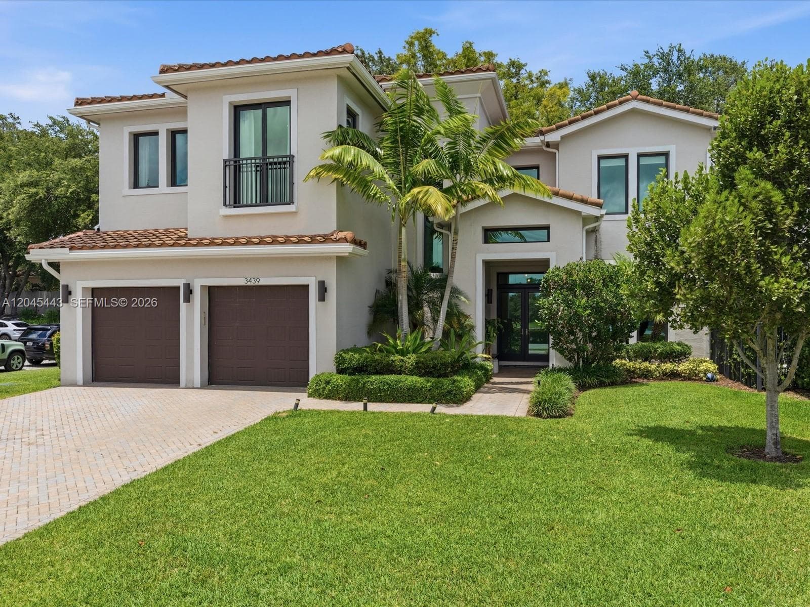 3439 N Brookfield Cir N, Hollywood, FL 33312 photo 2