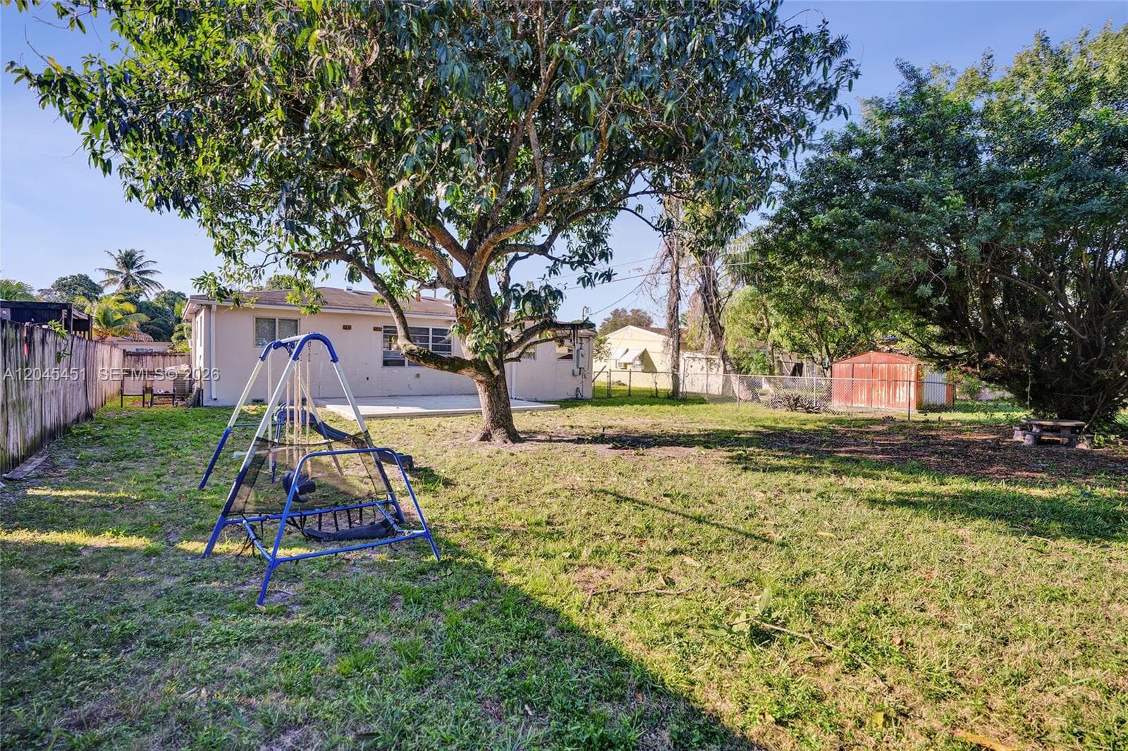 611 NE 171st St, North Miami Beach, FL 33162 photo 2