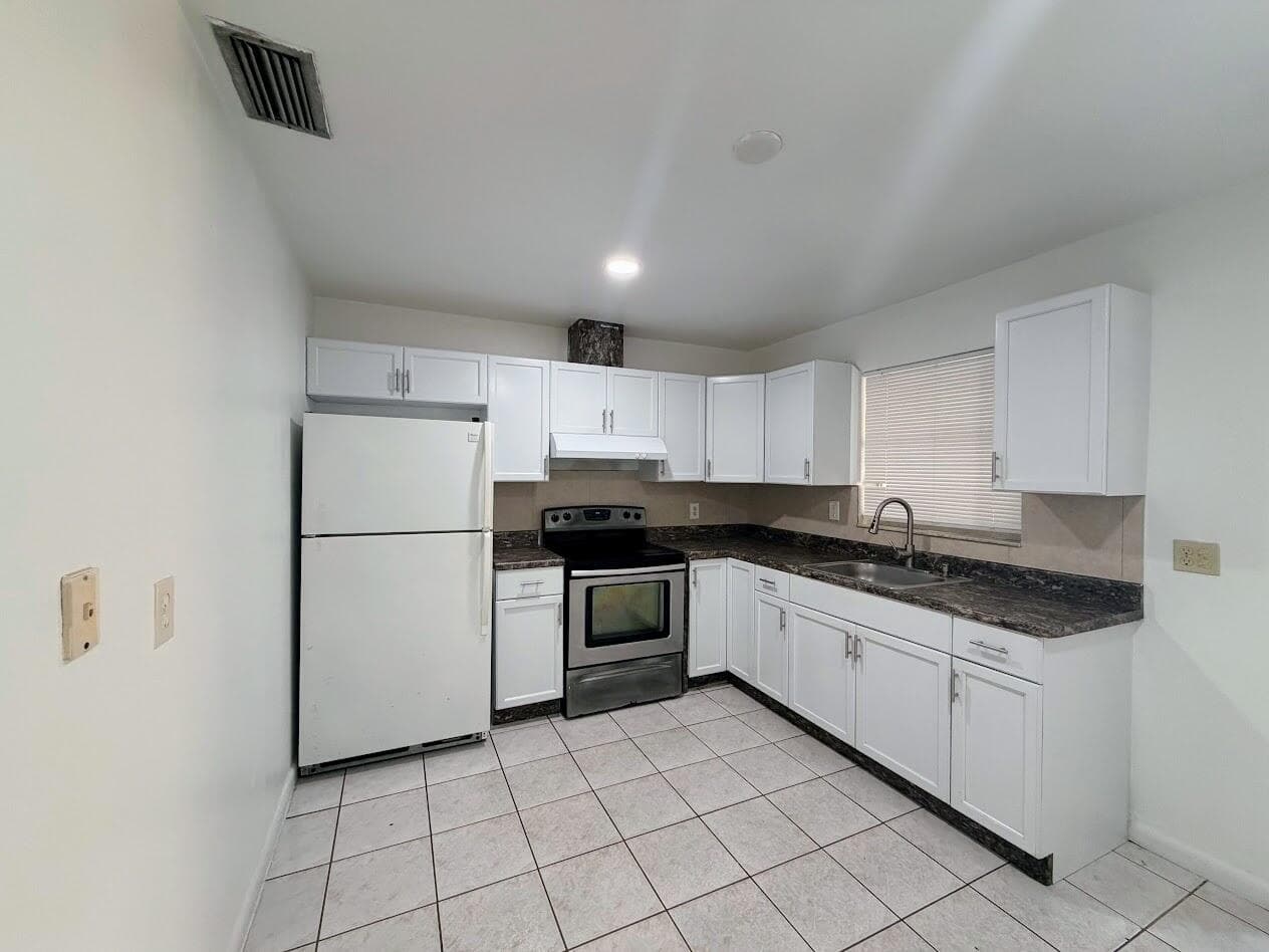 5899 Mango Road, West Palm Beach, FL 33413