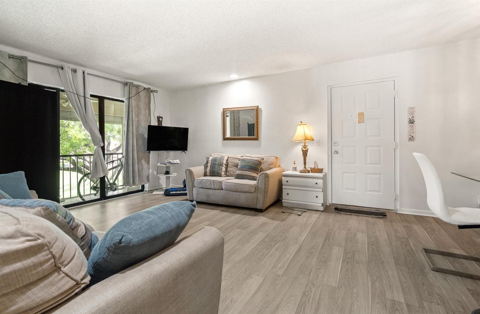 610 Sea Pine Way # H2, FL 33415 photo 4