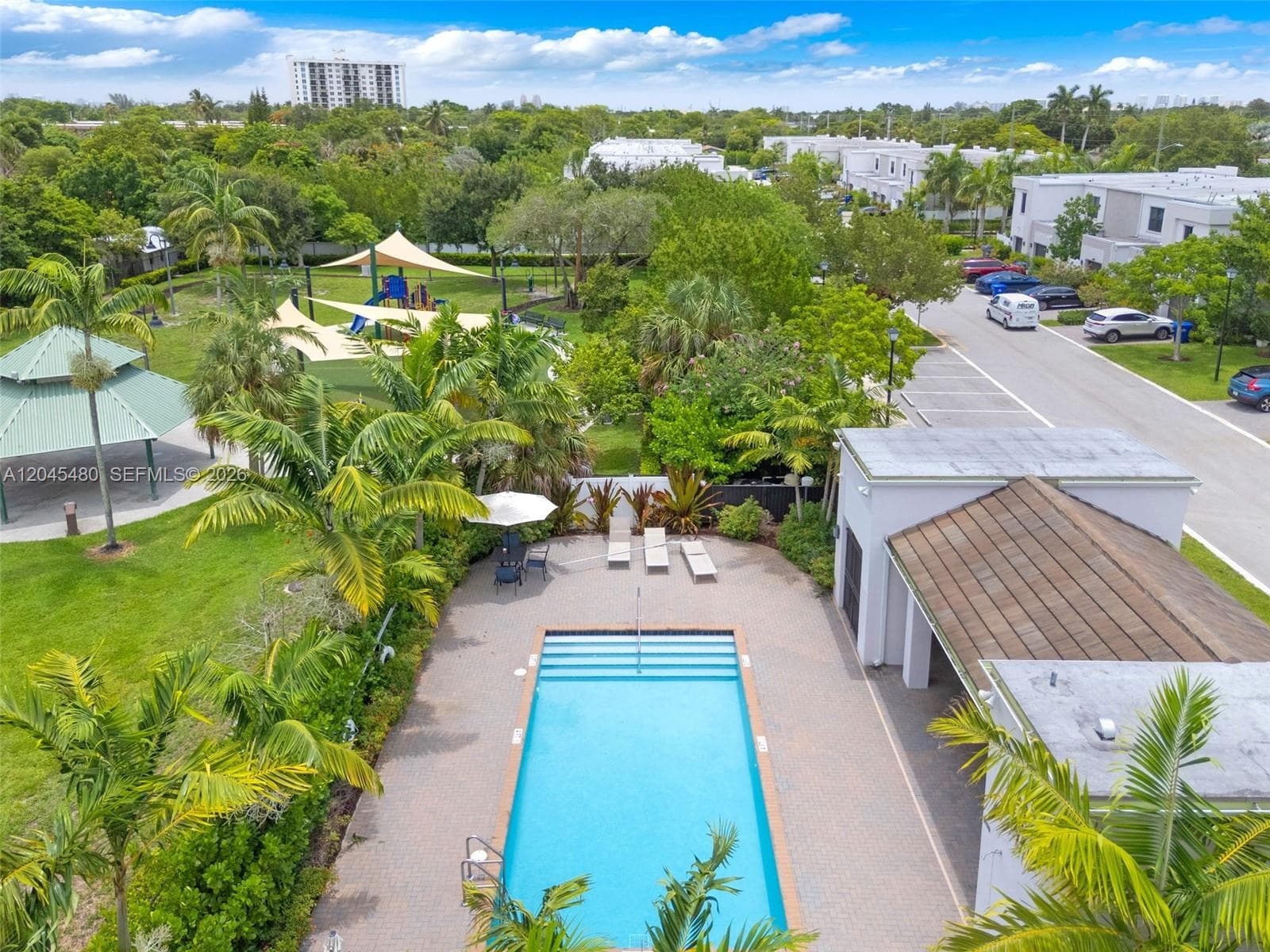 387 NW 17th St, Fort Lauderdale, FL 33311 photo 5