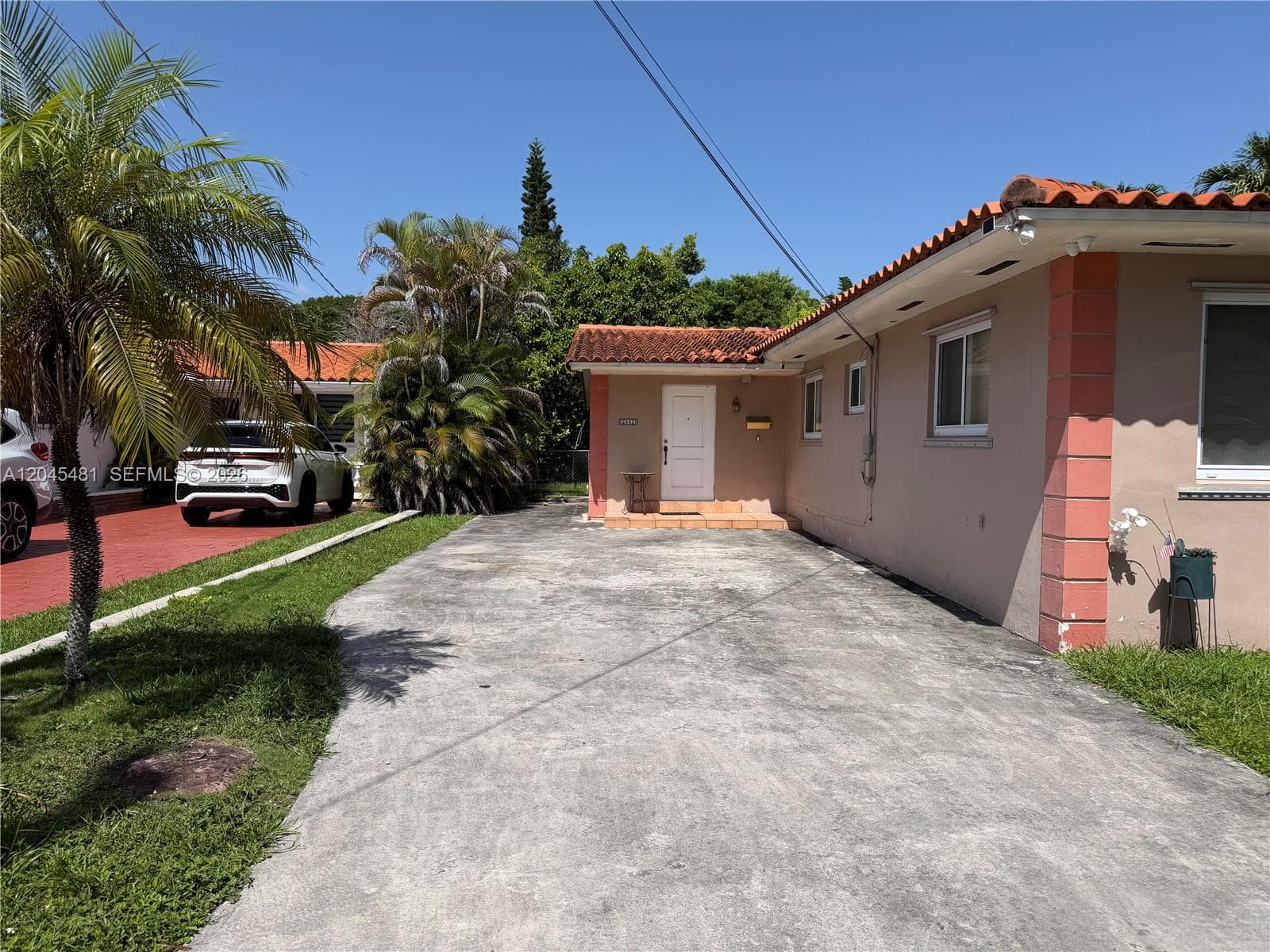 2862 SW 38 Ave # back, Miami, FL 33134 photo 3