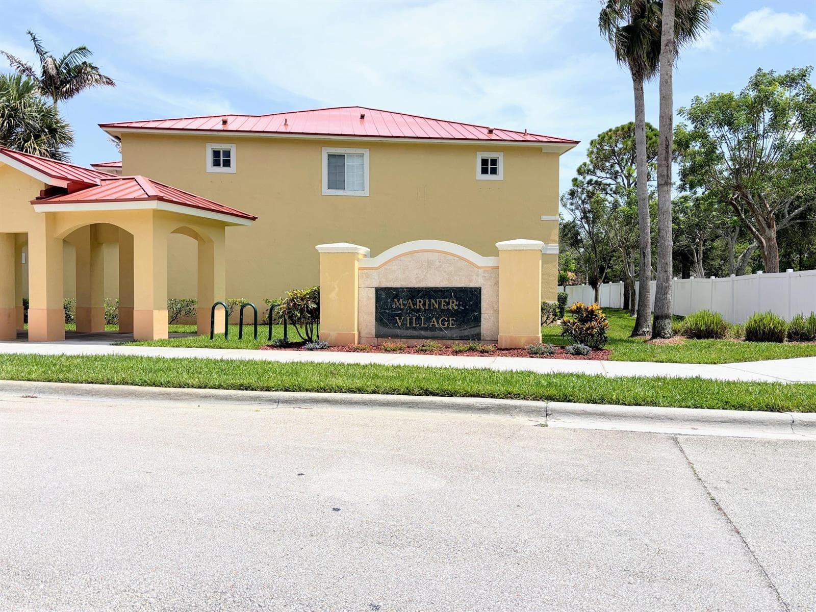 5088 SE Mariner Garden Circle, Stuart, FL 34997 photo 2