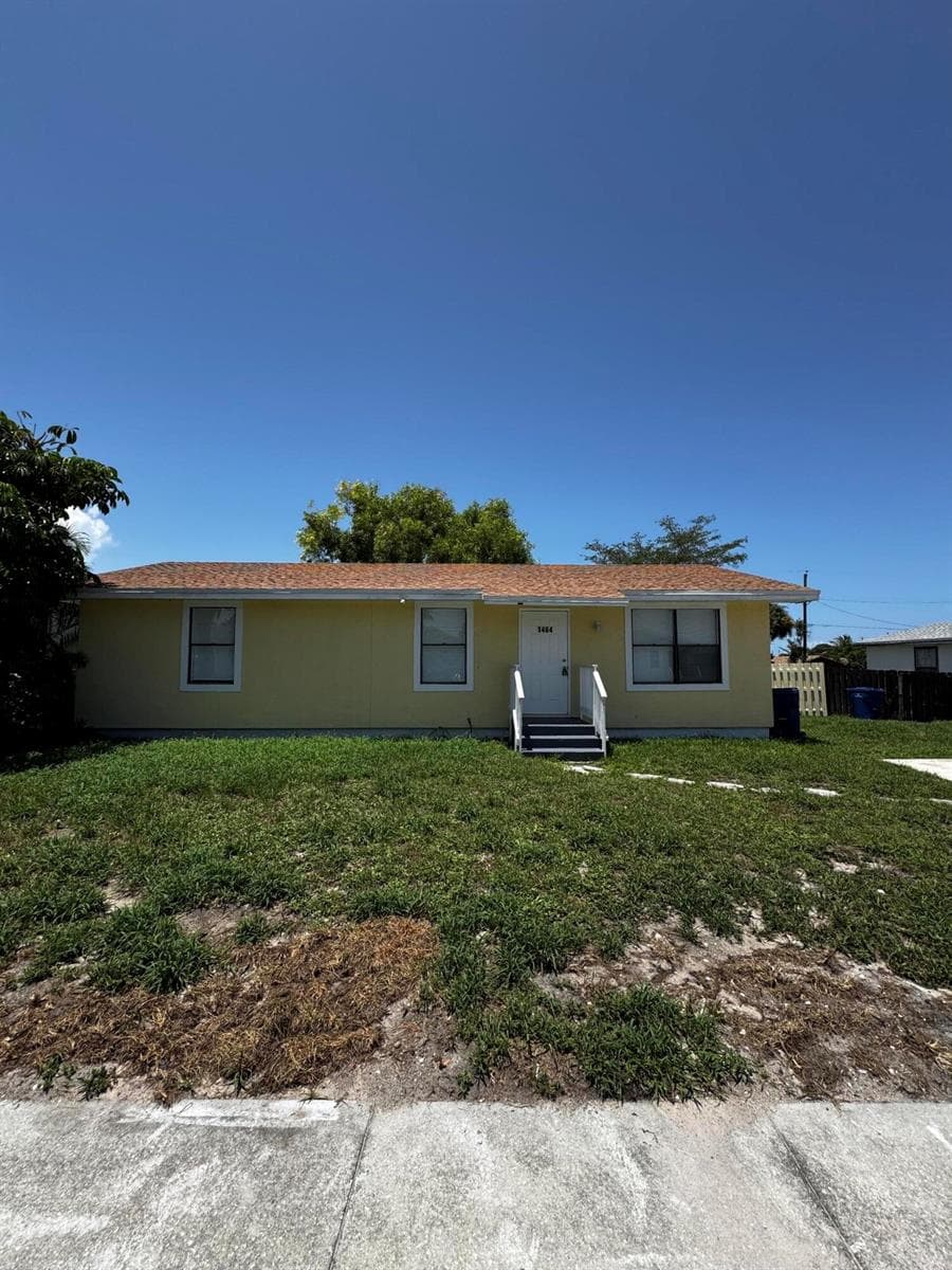 1464 W 32nd Street, Riviera Beach, FL 33404 photo 2