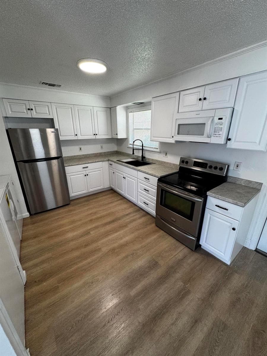 1464 W 32nd Street, Riviera Beach, FL 33404 photo 3