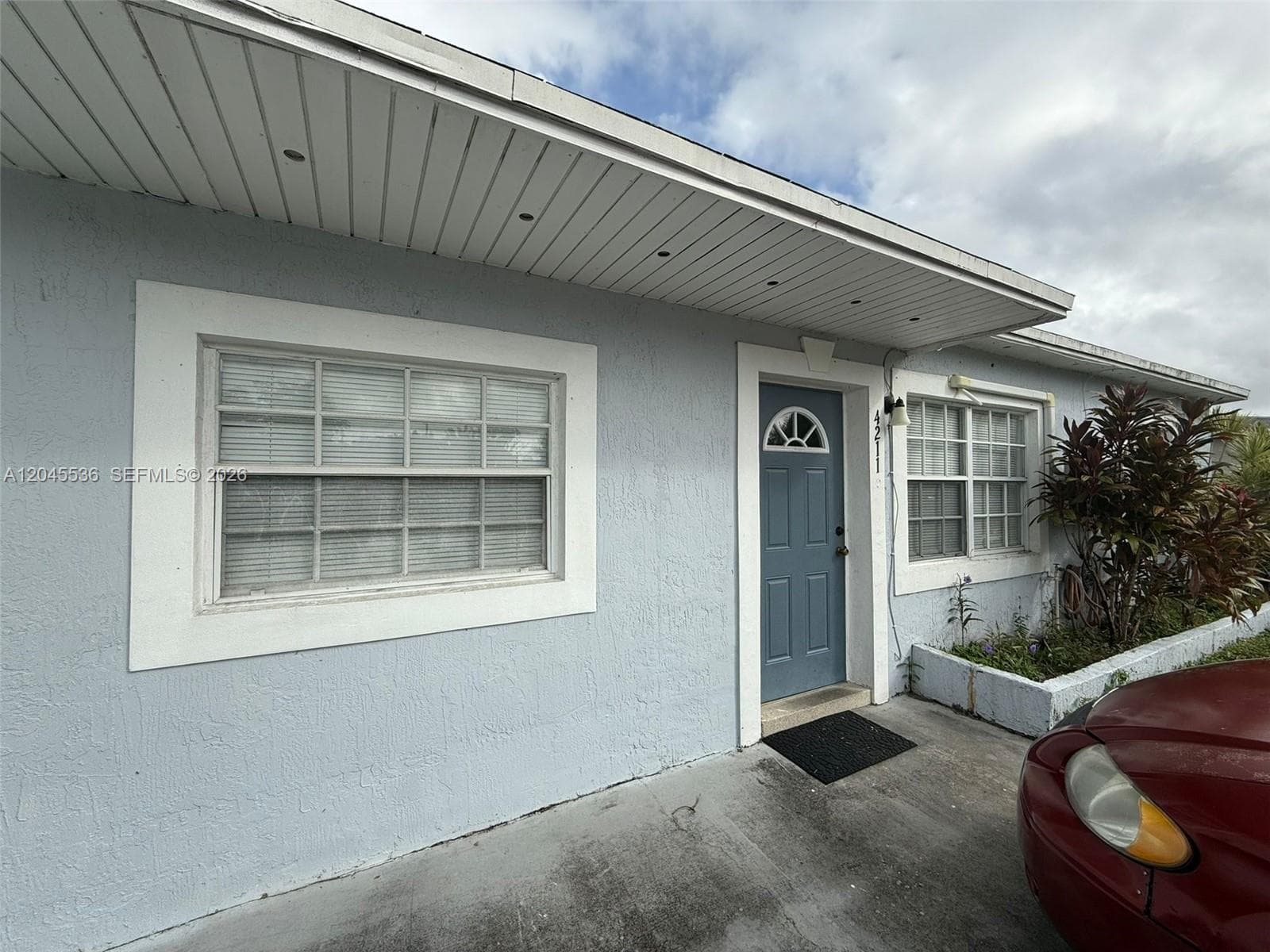 4211 SW 38th St, West Park, FL 33023 photo 3