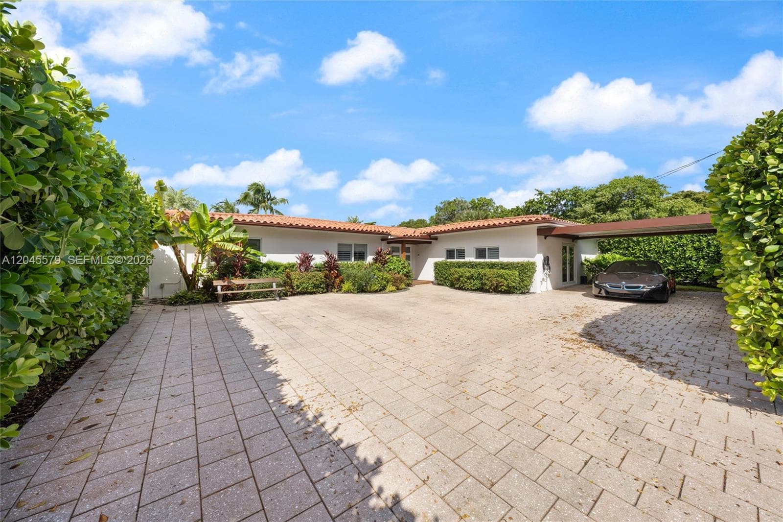 12944 Banyan Rd, North Miami, FL 33181 photo 3
