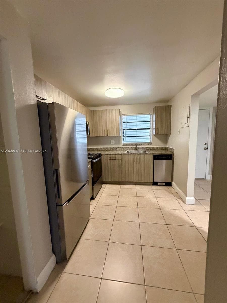 2011 NW 55th Ave # 209, Lauderhill, FL 33313 photo 2