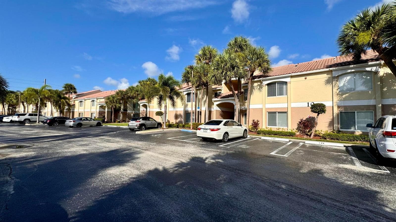 815 W Boynton Beach Boulevard # 1-106, Boynton Beach, FL 33426