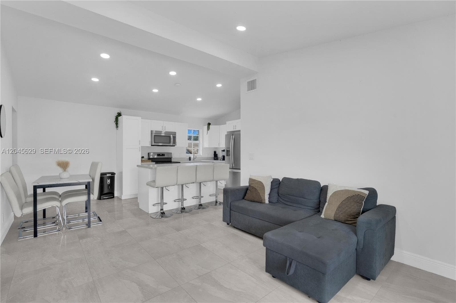 1016 SW 22nd Ter, Fort Lauderdale, FL 33312 photo 5