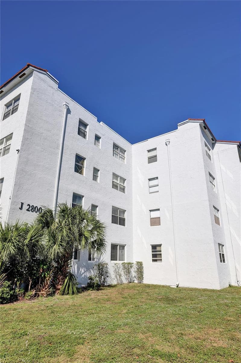 2800 Somerset Drive # 418j, Lauderdale Lakes, FL 33311 photo 2