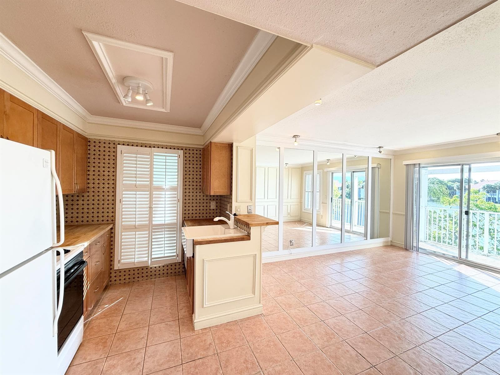 273 Cypress Point Drive, Palm Beach Gardens, FL 33418