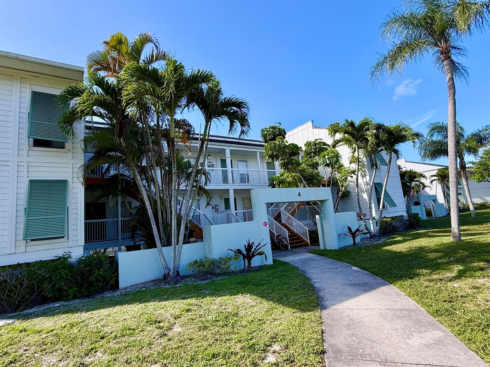 273 Cypress Point Drive, Palm Beach Gardens, FL 33418 photo 4