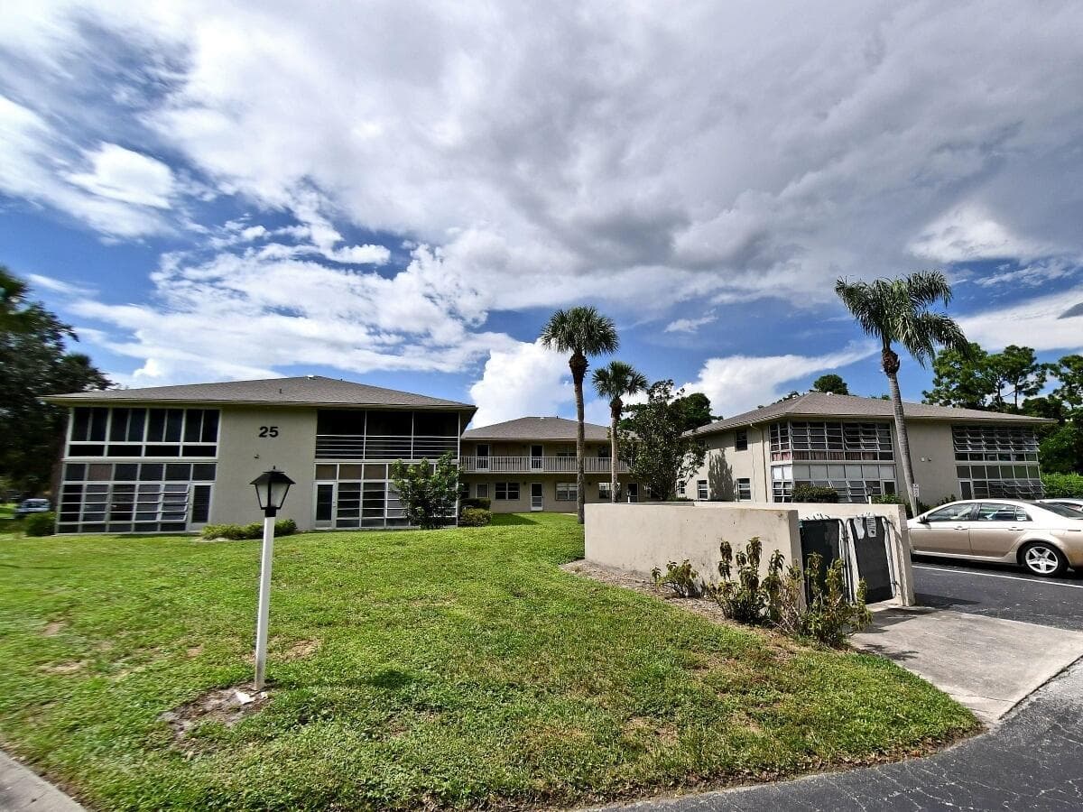 25 Lake Vista Trail # 106, Port St. Lucie, FL 34952
